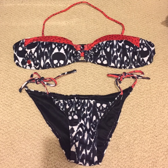 VOLCOM bikini bottom