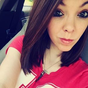 Meet your Posher, Brittney