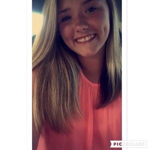 Meet your Posher, Chloe