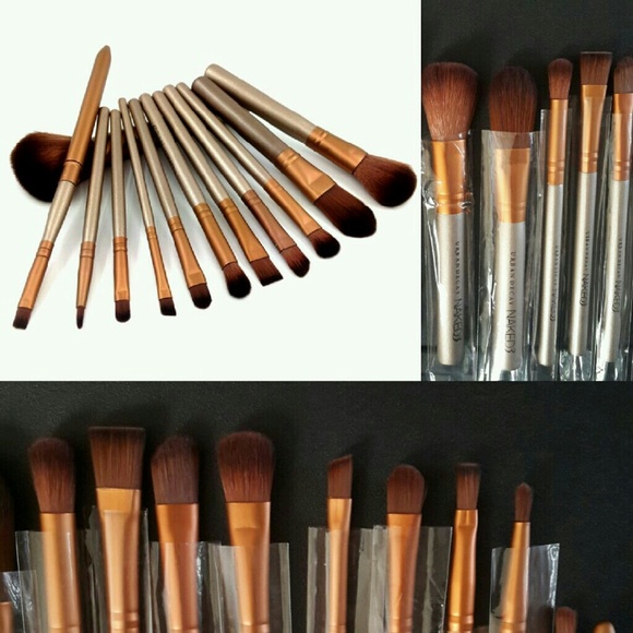 12 Brush Set w/Storage tin - Picture 2 of 4