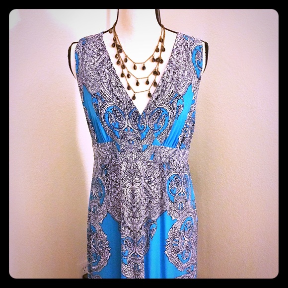 Long Blue Paisley Flowy Maxi Dress