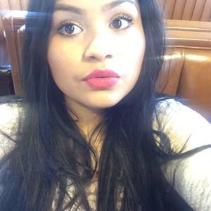 Meet your Posher, Stephaniee