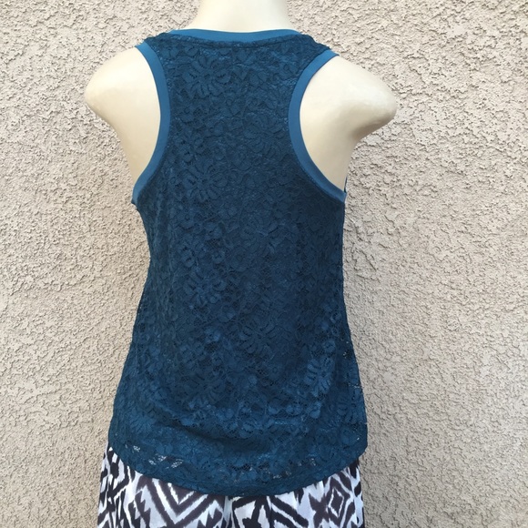 🆕 Racer back tank top - Picture 3 of 3