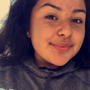 Meet your Posher, Celia