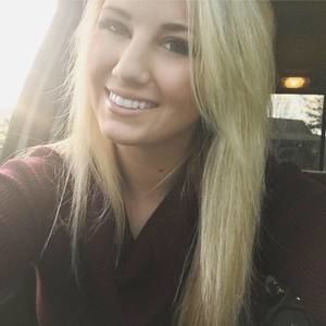 Meet your Posher, Casey