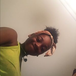 Meet your Posher, Alexis