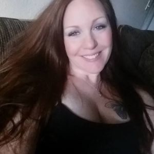 Meet your Posher, Amanda red