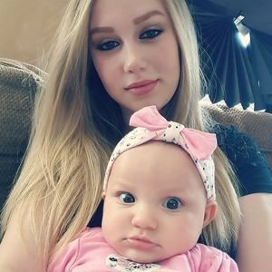 Meet your Posher, Alisha