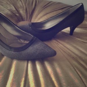 8.5 Bandolino black and grey low work heel