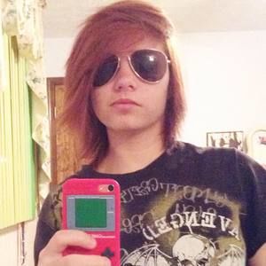 Meet your Posher, Devin