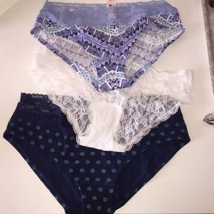 NWT! VS Lace Hip Hugger Panties!