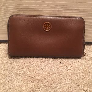 Tory Burch Brown Robinson Wallet