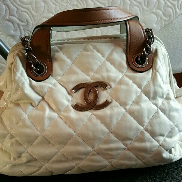 Authentic Chanel Quilted Leather Handbag
