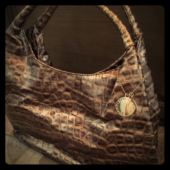 Gianni Bini Purse-Great Condition & super trendy!