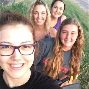 Meet your Posher, Olivia