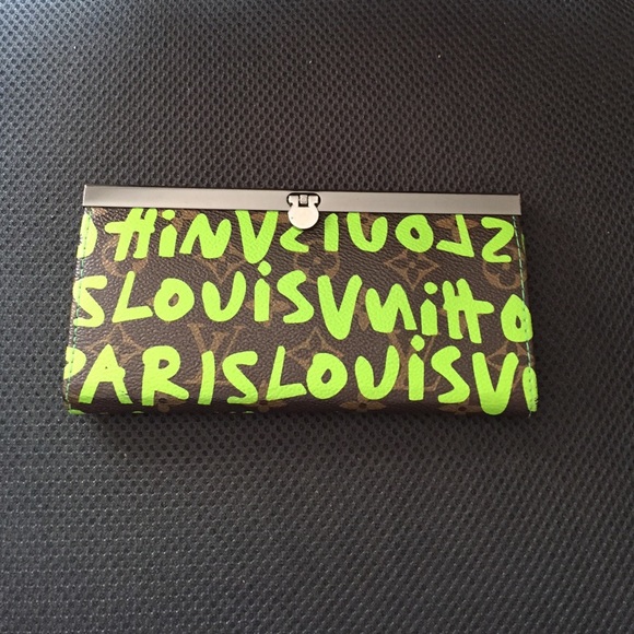 Accessories - Brown and green graffiti wallet