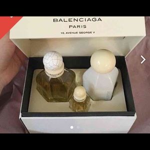 Balenciaga Paris 10. Avenue George V