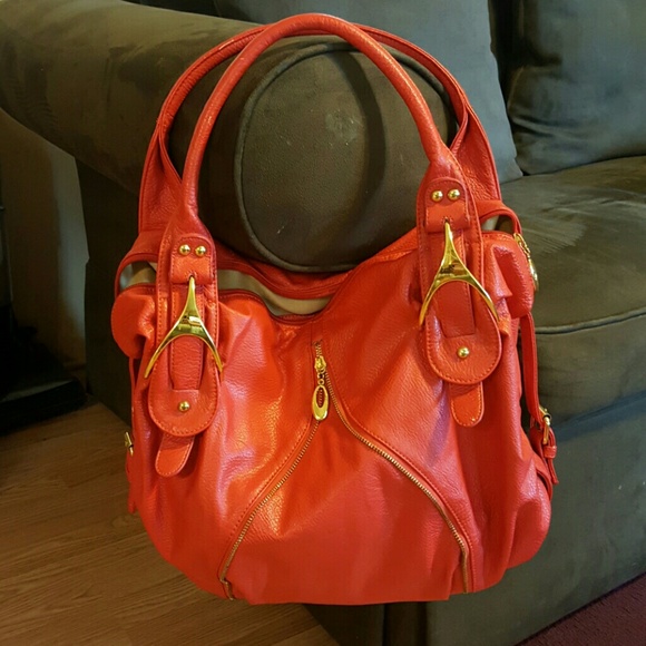 ❤❤BNWOT, RED PURSE❤❤NEVER USED