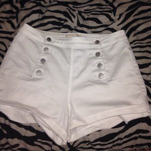 High wasted shorts