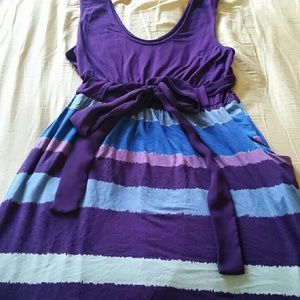 Liz Lange maternity dress W/ POCKETS!!