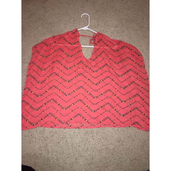 Flowy, lightweight T-shirt - Picture 1 of 2