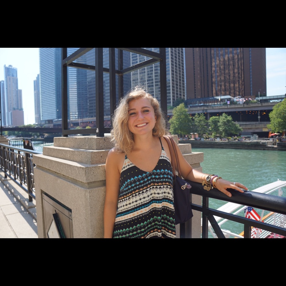 Meet your Posher, Dayna