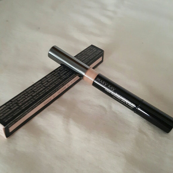 Mary Kay facial highlighting pen color shade 2