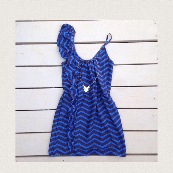 Chevron striped dress - Picture 1 of 3