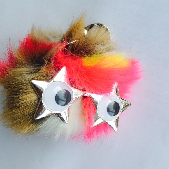 Multicolor faux Fur key chains - Picture 2 of 2
