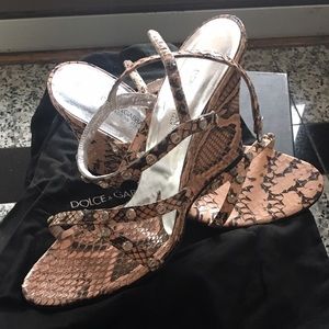 🔥Dolce & Gabbana snake leather sandals🔥