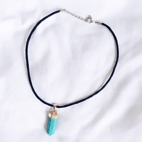 Turquoise Stone Choker ⭐️