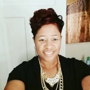 Meet your Posher, Alisa