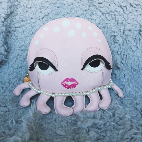 Betsey Johnson Handbags - 🆕 | Betsey Johnson Octopus Cosmetic Bag