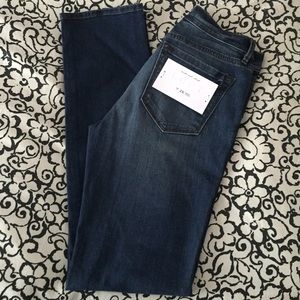 NWT Ann Taylor Loft Modern Straight Jeans. 26/2