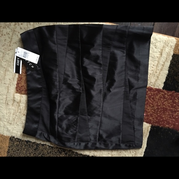 NWT A. Beyer Black stretch mini skirt - Picture 4 of 4