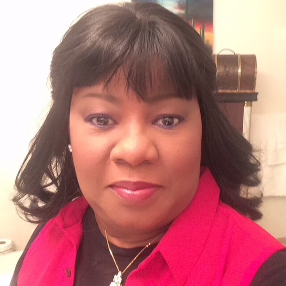 Meet your Posher, Annette