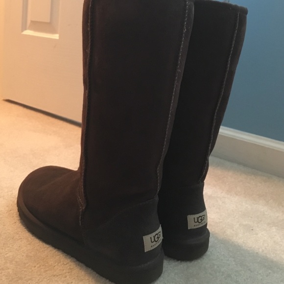 Tall Chocolate Brown Uggs - Picture 4 of 4