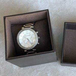 Price Drop!!!! Michael Kors Diamond Watch with Box