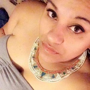 Meet your Posher, Janessa