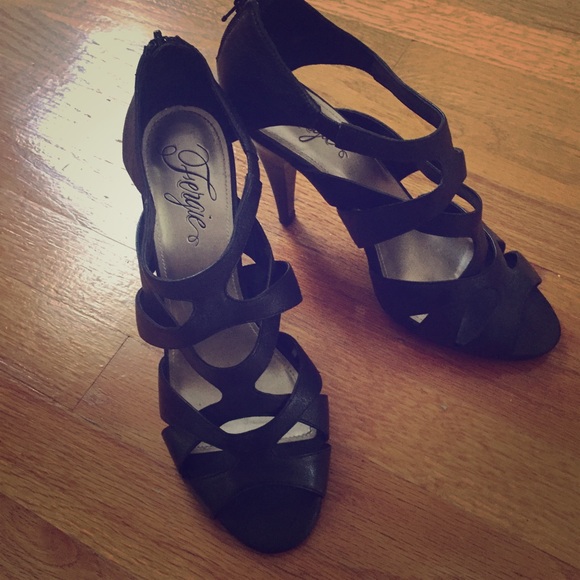 Fergie Jacuzzi Strappy Black Sandals
