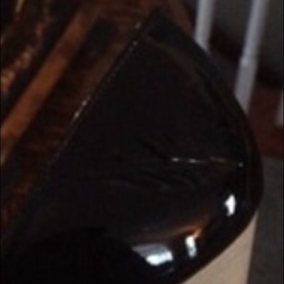 Louboutin black criss cross platform heel - Picture 4 of 4