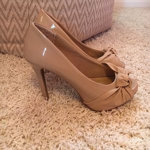 Nude Knot Peep Toe