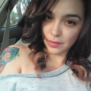 Meet your Posher, Cassandra