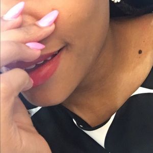 Meet your Posher, Leah