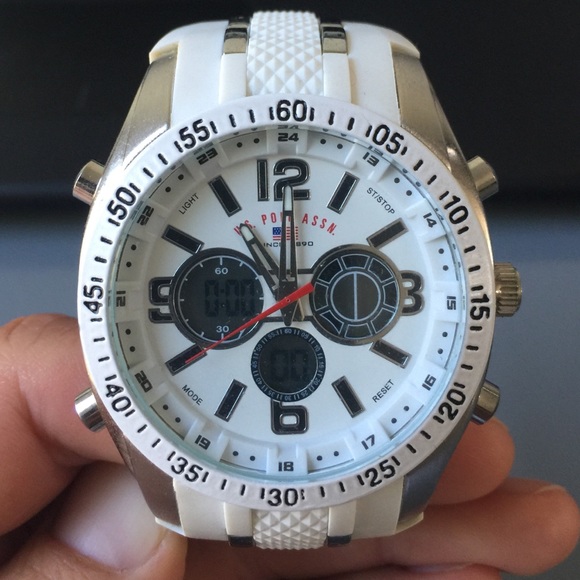 White US POLO ASSN. - Picture 1 of 1