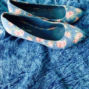 Floral mini high heel