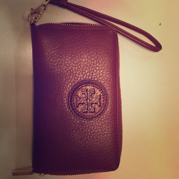 Tory Burch Wristlet