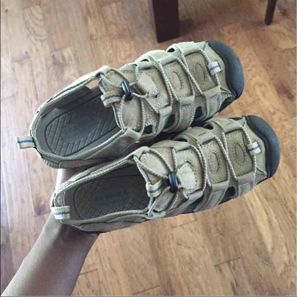 3y boys sandals! EUC