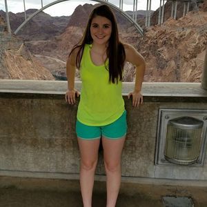 Meet your Posher, Shawna