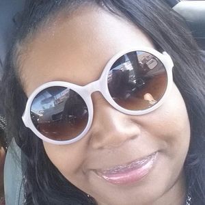 Meet your Posher, Sonya